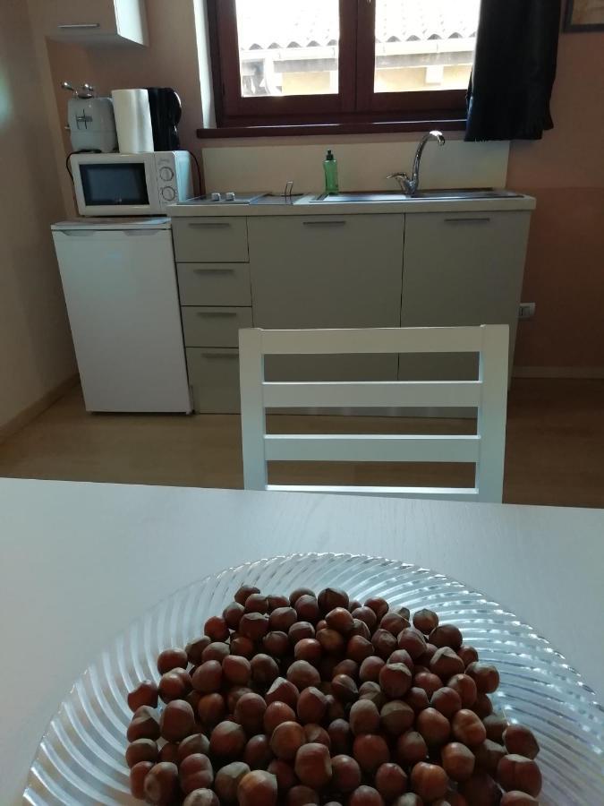 Appartement Vite Dipinte 1 Bilocale In Langa à Novello Extérieur photo