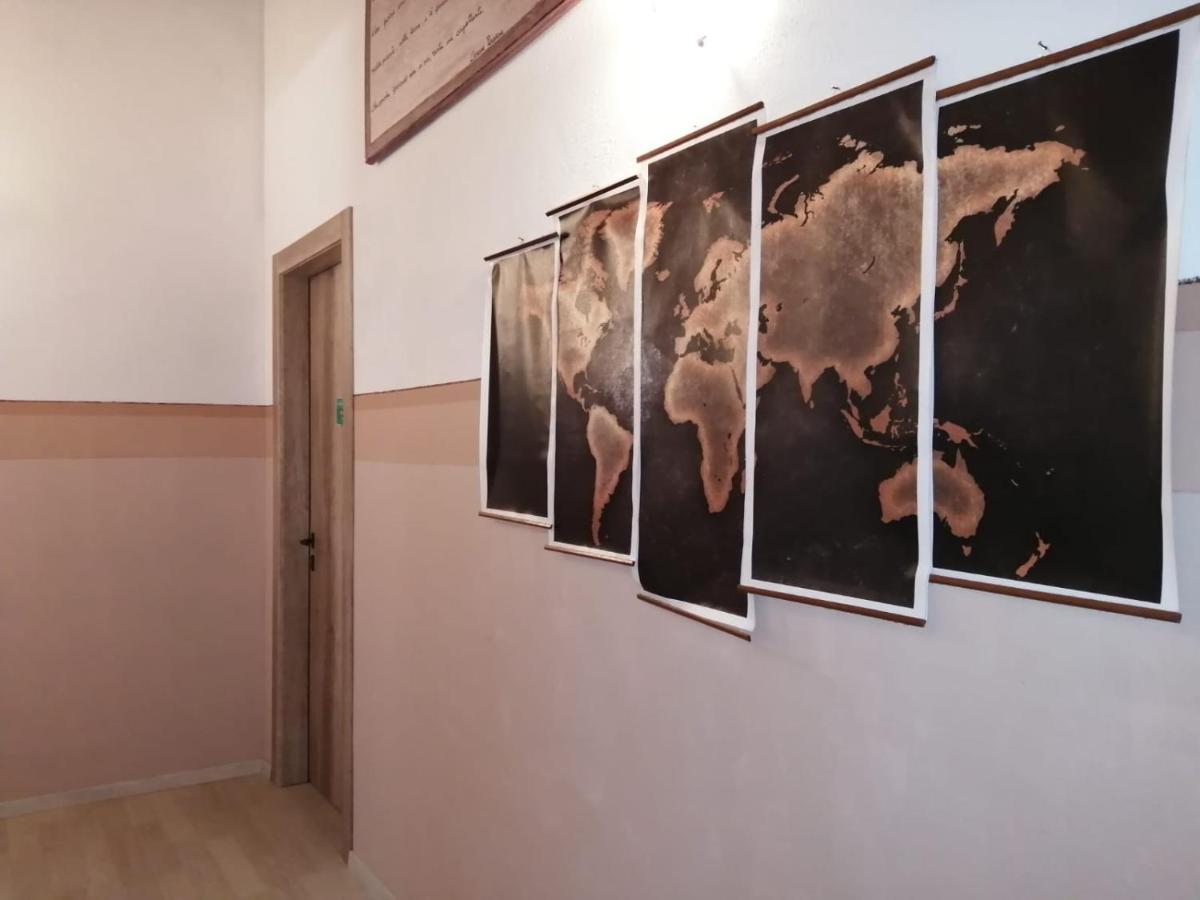 Appartement Vite Dipinte 1 Bilocale In Langa à Novello Extérieur photo